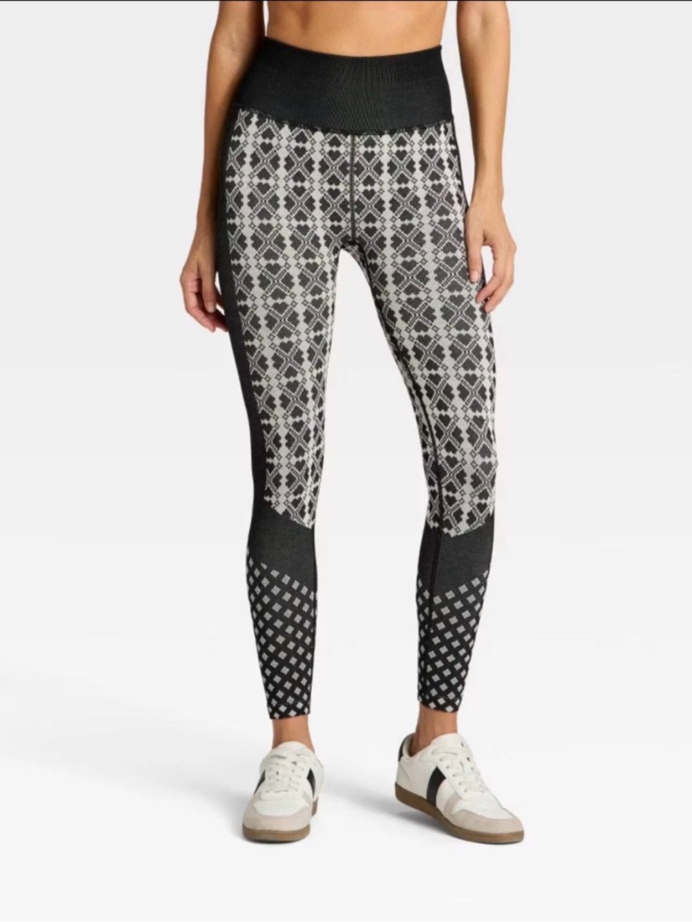 all in motion Black and White Geometric High-Rise Leggings